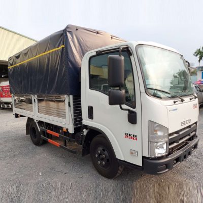 xe tải isuzu thùng bạt 1 tấn 9